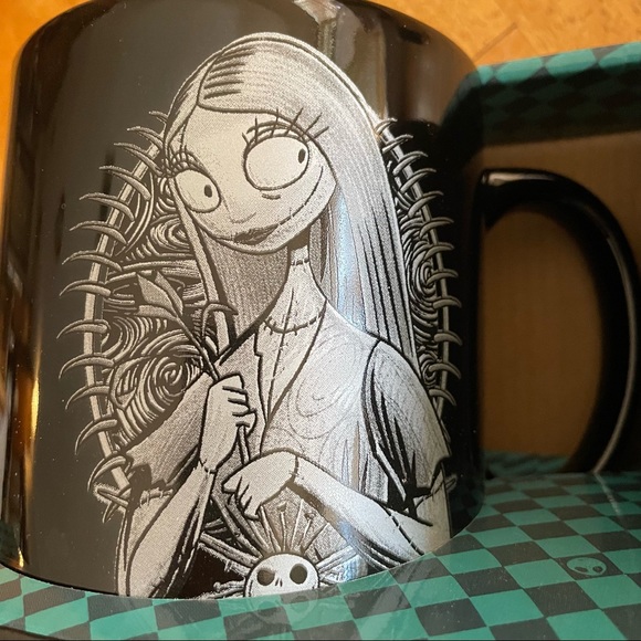 Disney Tim Burton's The Nightmare Before Christmas Set of 2 Mugs Jack & Sally - Picture 4 of 4